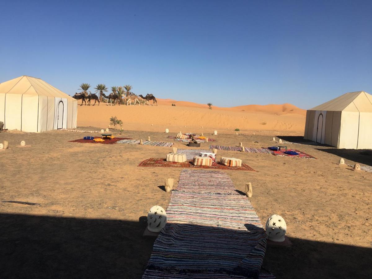 Sahara Camp Hotel Adrouine Bagian luar foto