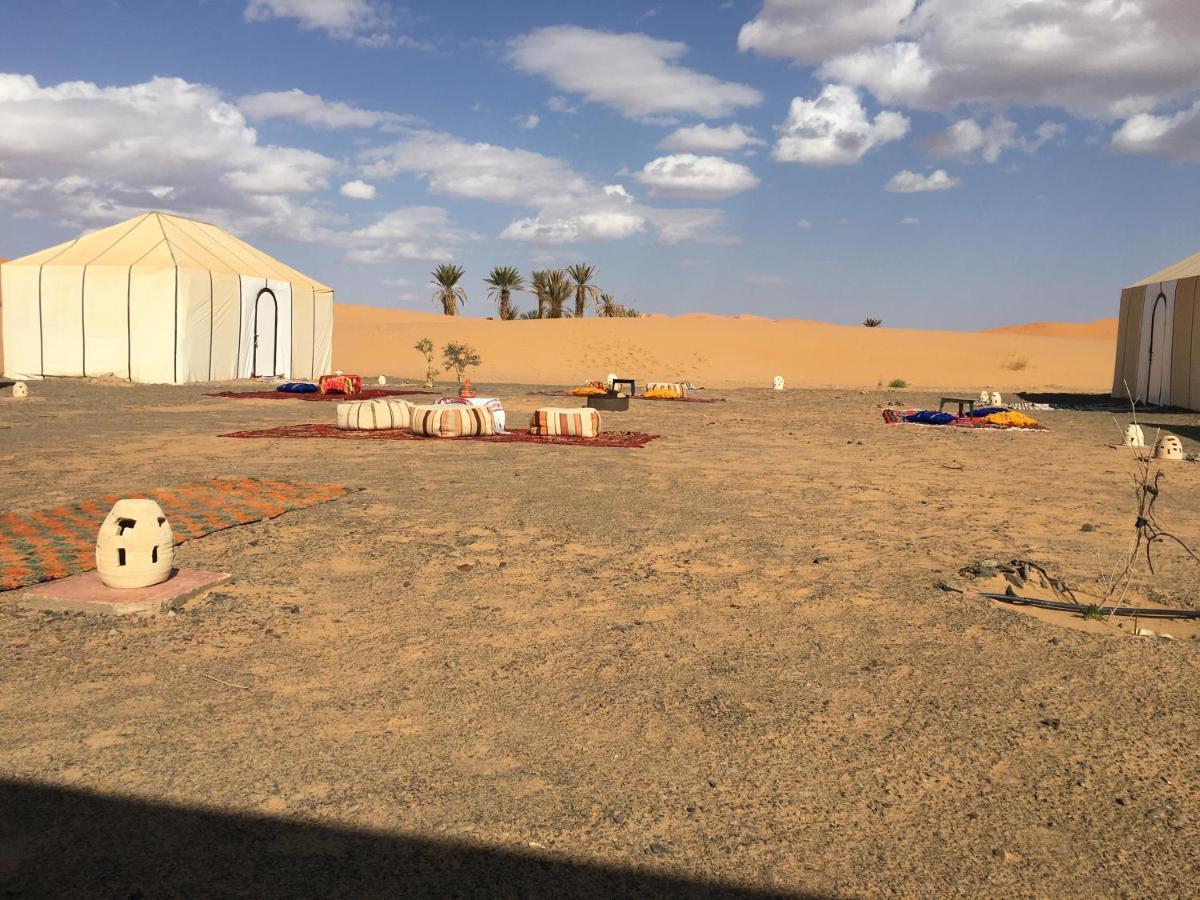 Sahara Camp Hotel Adrouine Bagian luar foto